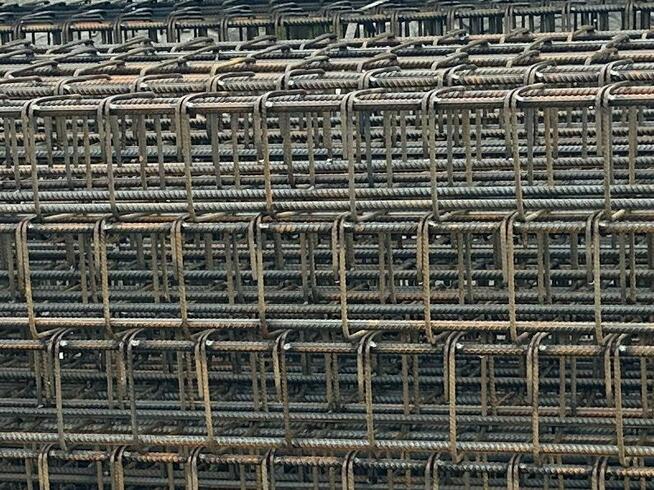 Gotowe belki / zbrojenia budowlane - Producent Transport