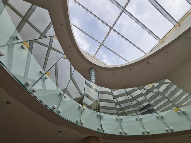 Zatrudnię pracowników do produkcji i montażu konstrukcji alu