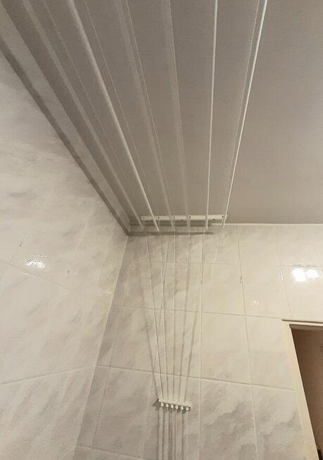 Suszarka sufitowa do ubrań- różne rodzaje-montaż suszarek.