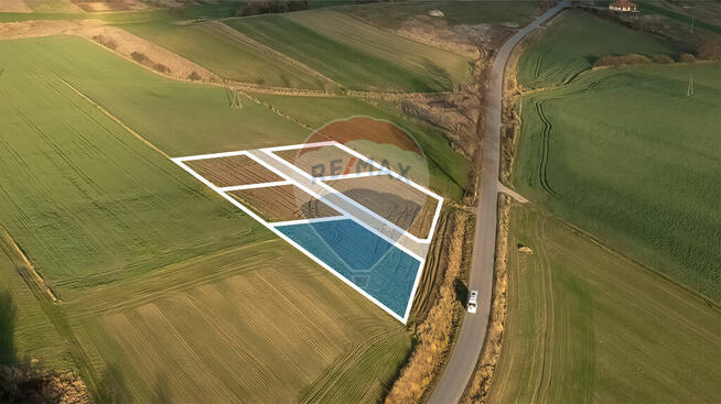 Działka z mediami, blisko morza!