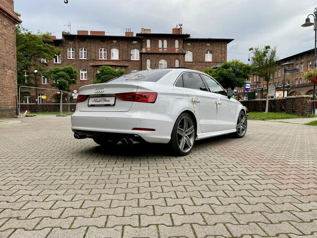 Samochód auto do ślubu / Udekorowane / Odwóz transport gości