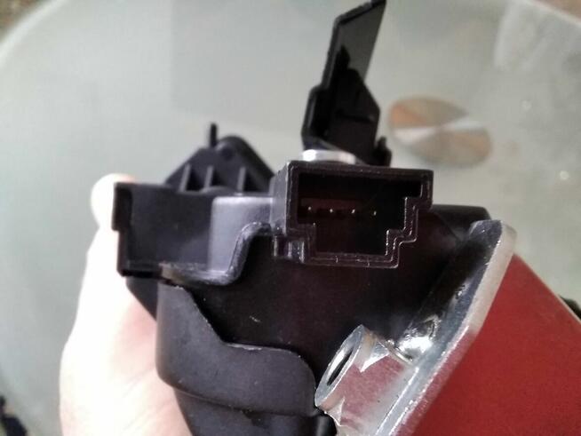 Zamek tylnej klapy Porsche Cayenne 958