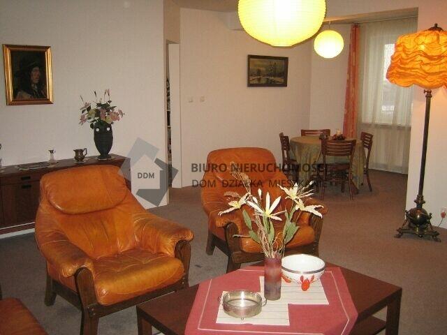 MIESZKANIE z DUŻYM GARAŻEM