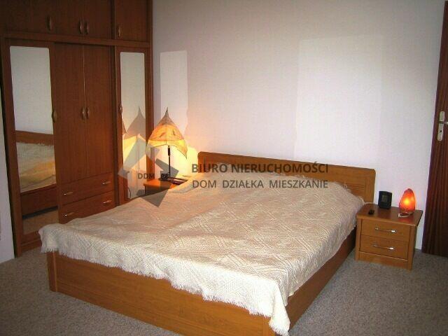 MIESZKANIE z DUŻYM GARAŻEM