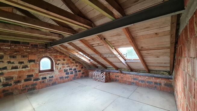 Na sprzedaż dom wolnostojący w Brodziszowie