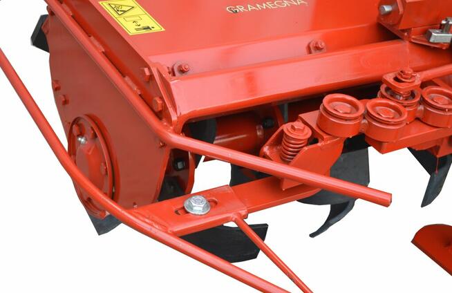 Glebogryzarka z czujnikiem omijania pnia