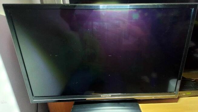 Telewizor Thomson 32 32HU4223 z pilotem