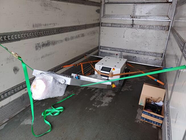 Bus z windą Swarzędz – transport palet, maszyn, towarów