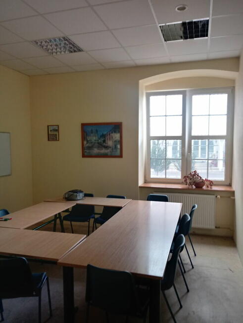 Biuro przy Centralu i trasie WZ