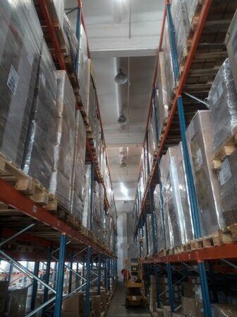 Prace elektryczne z podnośnika koszowego