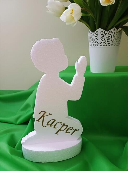 Sylwetka z imieniem dziecka dekoracja Pierwsza Komunia