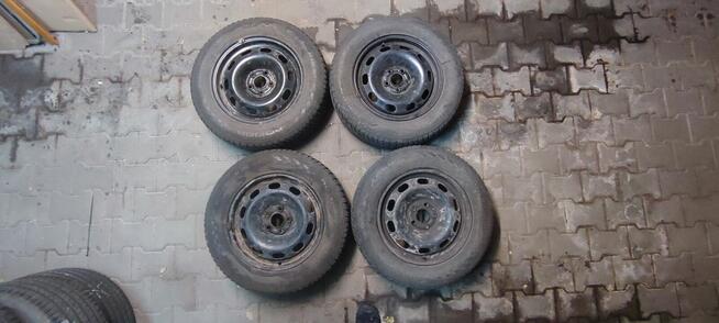 Felgi Stalowe +opony NOKIAN wielosezonowe 15 195/65 R15 91T