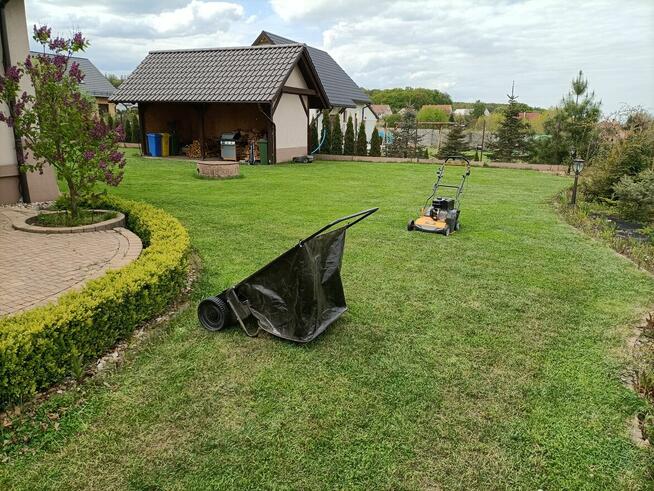 Usługi koparko-ładowarką, mini koparką, prace ziem