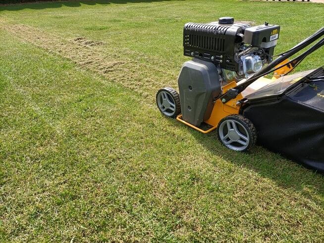 Usługi koparko-ładowarką, mini koparką, prace ziem