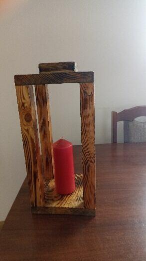 Lampiony drewniane, stroiki na grób, ozdoby.