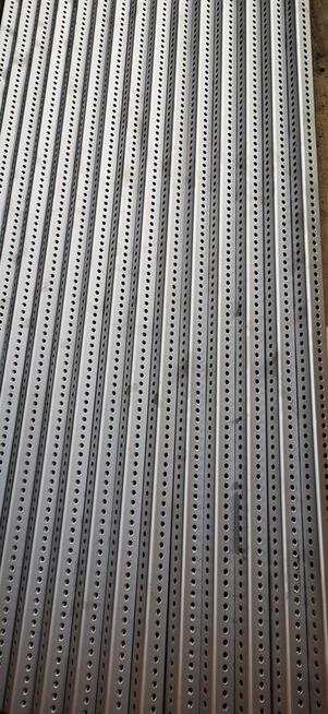 Kątownik perforowany 30x30x2mm OCYNK - 9,00 ZŁ/MB. NETTO