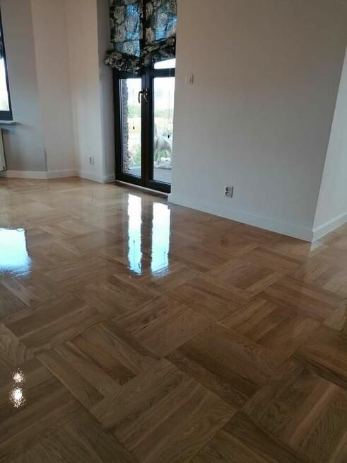 Cyklinowanie renowacja podłogi i schodów