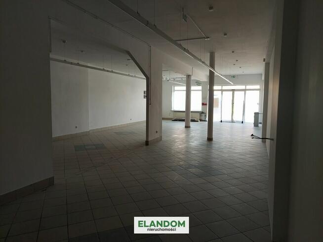 Lokal parterowy z magazynem, duży parking