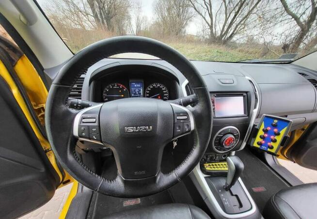 Sprzedam Isuzu D-Max (Holownik ) 4x4 napęd