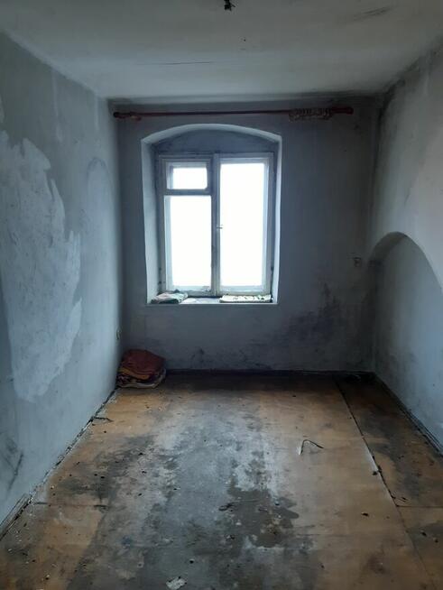 Pomieszczenie mieszkalne (na gabinet, biuro)