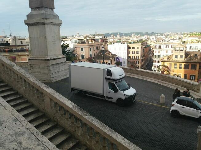 Przeprowadzki Kielce, transport chłodniczy, mroźnia z windą