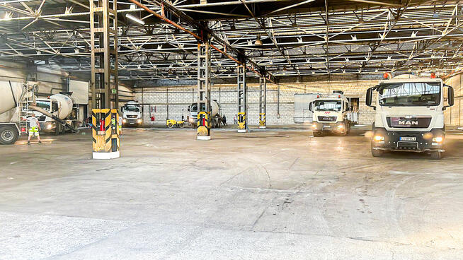 posadzki przemysłowe , podjazdy betonowe , wylewki ,