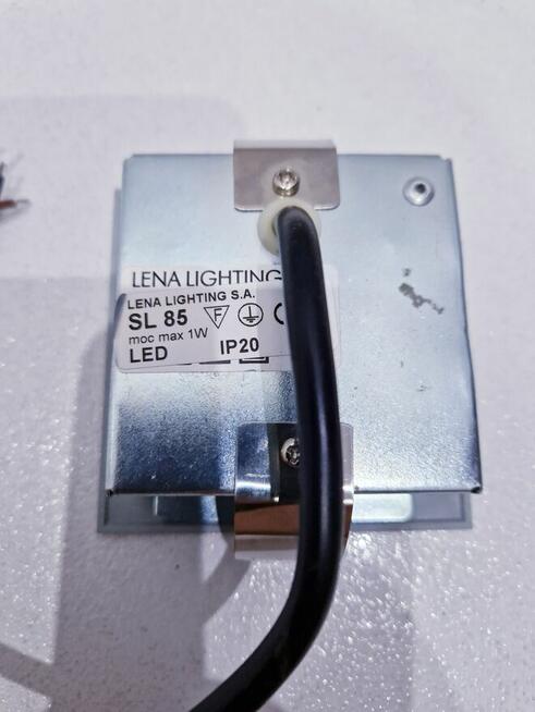 Oprawy oświetleniowe schodów Lena Lighting