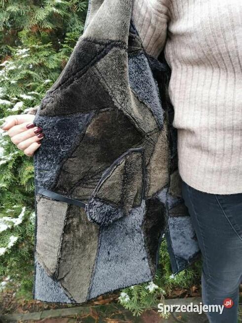 Piękny długi kożuch kurtka skórzana Parka z kapturem Rozm.L