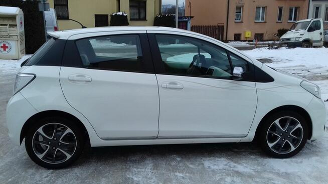 TOYO YARIS 1.33 Trendy by Simple