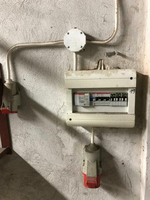 Garaż Warsztat na Godziny Dni Kanał Prąd Narzędzia Magazyn