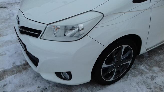 TOYO YARIS 1.33 Trendy by Simple