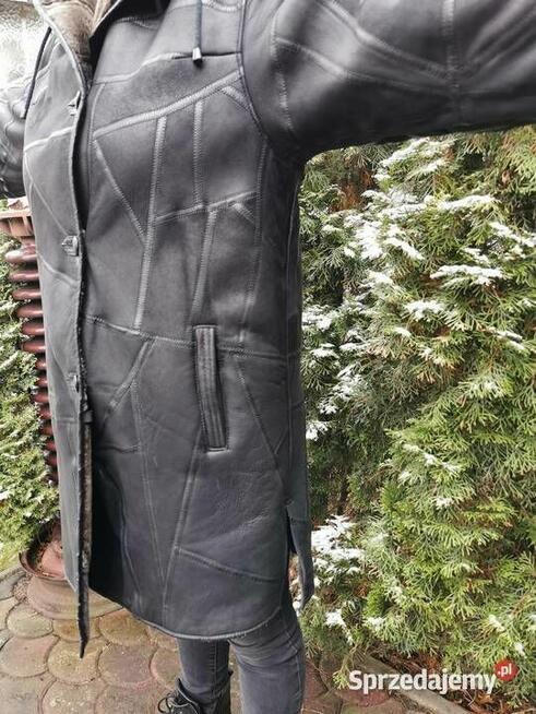 Piękny długi kożuch kurtka skórzana Parka z kapturem Rozm.L