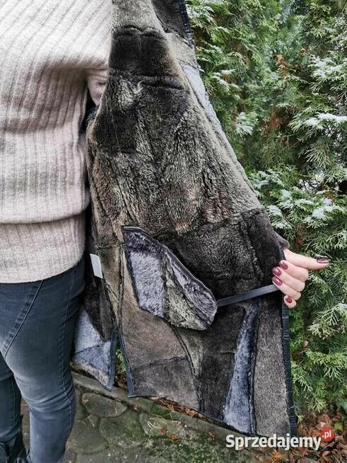 Piękny długi kożuch kurtka skórzana Parka z kapturem Rozm.L