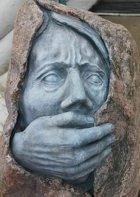 Nowoczesne ogrodzenia metalowe CNC- bramy skrzydłowe - bramy