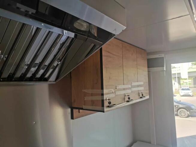 Przyczepa gastronomiczna lody gofry producent NOWA