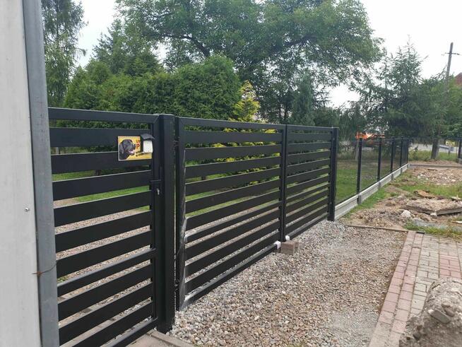 Ogrodzenie ogrodzenia panelowe z montażem. Bramy Furtki