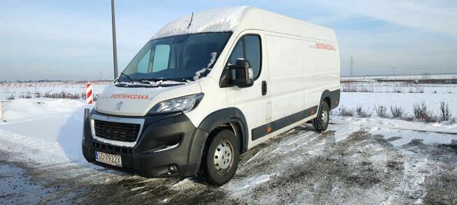 Wynajem samochodów dostawczych Bus DMC 3.5T