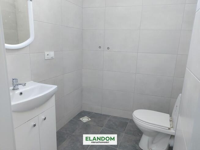 Lokal w centrum Józefowa, duży parking, witryna