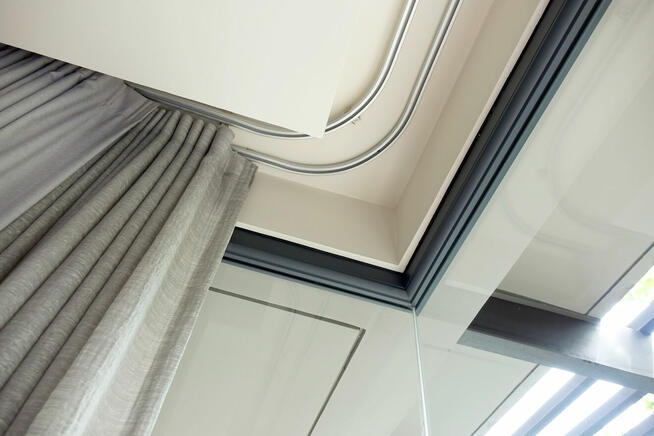 Karnisz aluminiowy, szyny sufitowe aluminiowe