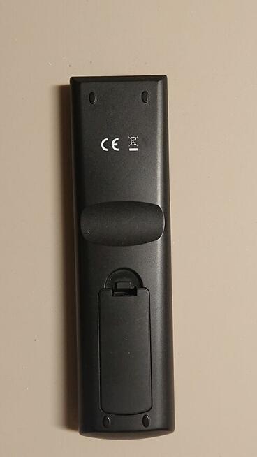 Telewizor LED LG 19LS4R z dekoderm + uchwyt naścien