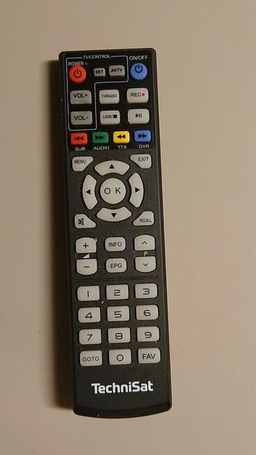 Telewizor LED LG 19LS4R z dekoderm + uchwyt naścien