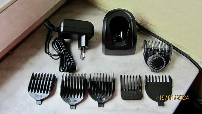 Maszynka do strzyżenia i golenia 5 w 1
