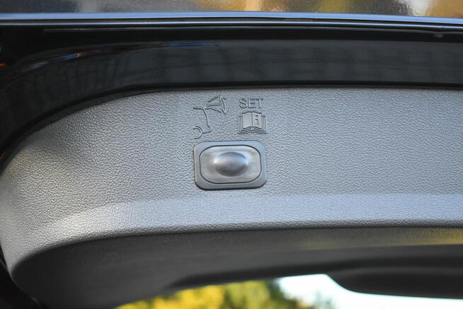 PIĘKNA!JAK NOWA!1,6 benz. Podg. Fotele i szyby El.klapa PDC