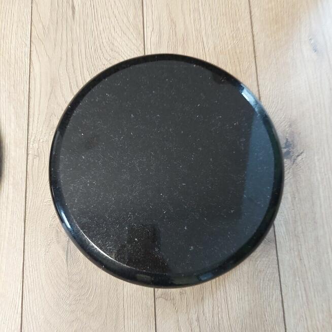 Podstawy granitowe pod kolumny 25cm średnica