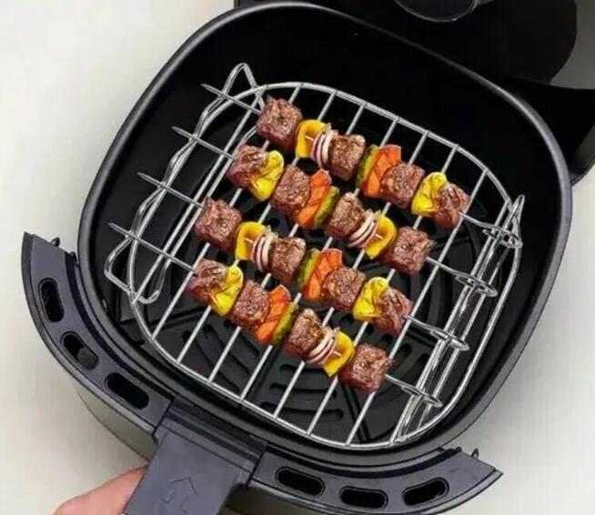 Nowy stojak na grill do frytownicy.