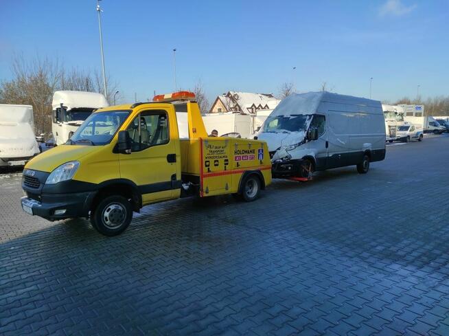 Pomoc drogowa laweta autolaweta holowanie 24 h