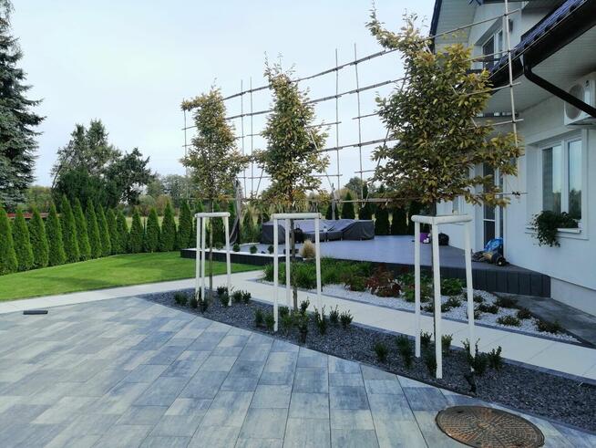 Usługi ogrodnicze Trawniki- Oczka Wodne -zakładanie ogrodów