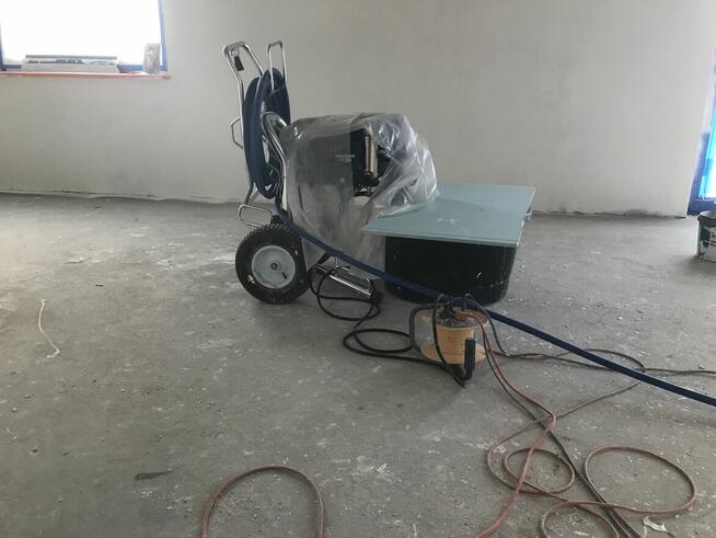 Gładzie oraz malowanie natryskowe, zabudowy gk