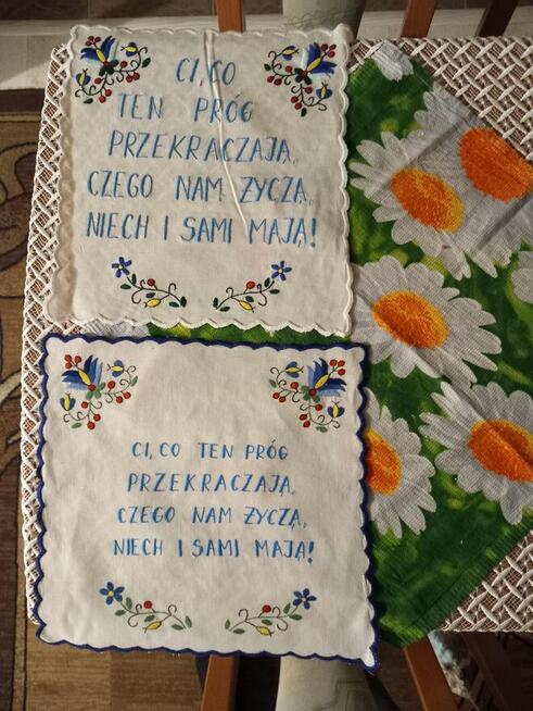 Ręcznie haftowane serwety