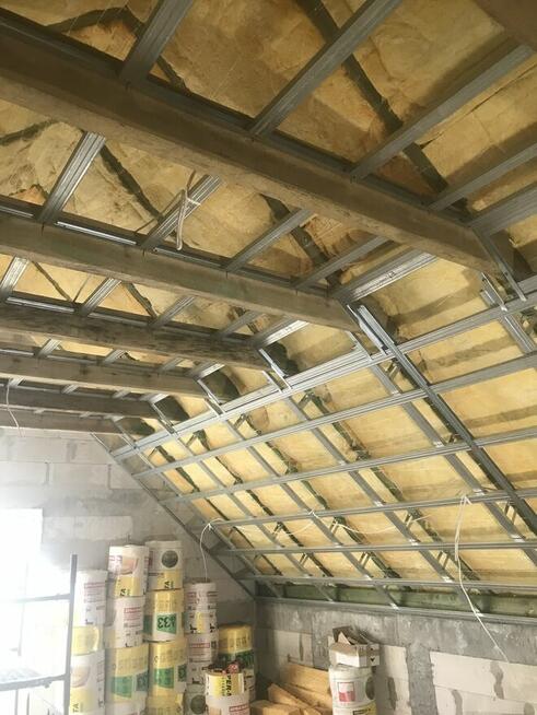 Ocieplanie i zabudowa poddaszy, montaż sufitów podwieszanych